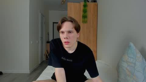 Snapshot of lissa_alfie chatting on December 25, 2:46 am Alfie online show from December 25, 2:46 am