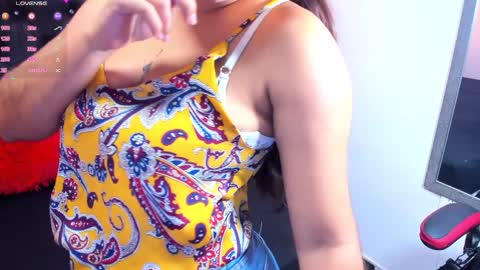 Snapshot of lissa_jhonsoon chatting on December 9, 3:50 am L I S S A online show from December 9, 3:50 am
