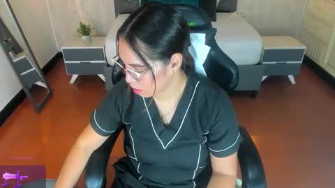 L I S S A  online show from November 15, 1:47 am