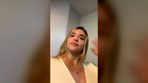 lissa_monroe_ online show from June 25, 3:49 pm