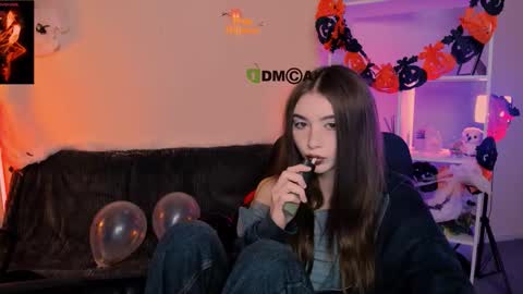 lissa_night online show from October 27, 10:30 am