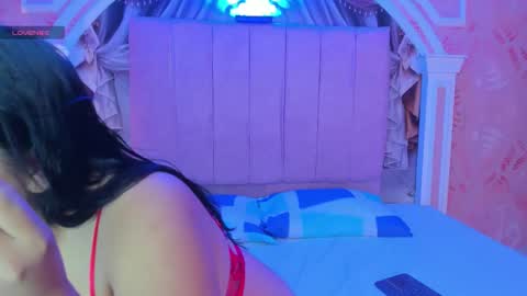 Snapshot of lissa_whatson chatting on February 3, 3:15 am lissa online show from February 3, 3:15 am