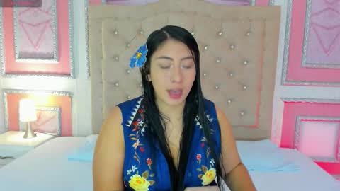 Snapshot of lissa_whatson chatting on February 6, 2:49 am lissa online show from February 6, 2:49 am
