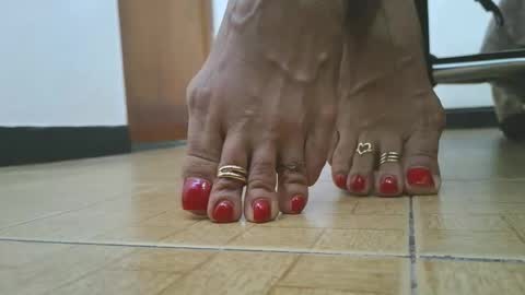 Lissafeethot online show from December 1, 9:42 pm