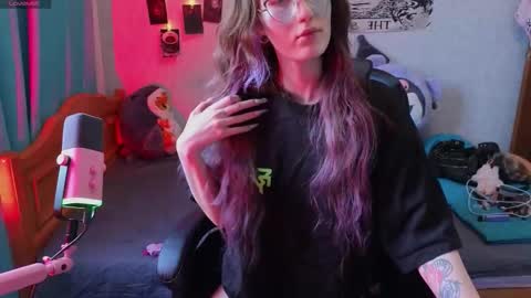 lissaros online show from March 19, 4:05 am