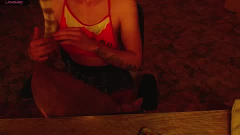 Liss online show from December 3, 3:47 am