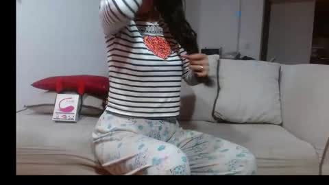 Snapshot of litacam30 chatting on October 19, 2:12 am litacam30 online show from October 19, 2:12 am