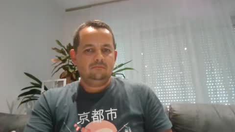 Snapshot of litlemonkey chatting on July 20, 1:57 pm litlemonkey online show from July 20, 1:57 pm