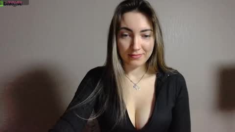 Tina online show from October 1, 3:51 pm