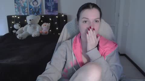 little__flowers online show from November 15, 8:44 am