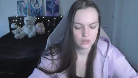 little__flowers online show from February 12, 9:48 am