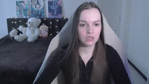 little__flowers online show from March 1, 9:11 am