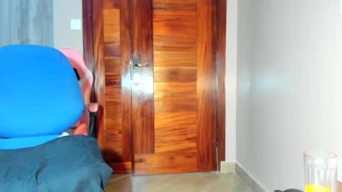 little_africa online show from February 10, 10:08 am