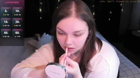 Snapshot of little_bambii_ chatting on December 28, 9:20 am Eva online show from December 28, 9:20 am