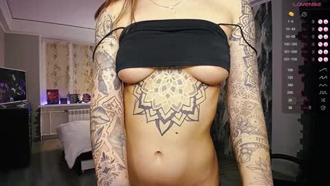 Birdy online show from December 20, 1:33 pm