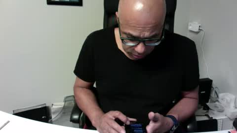 Snapshot of little_buddha chatting on November 2, 6:54 pm Pure Black Power online show from November 2, 6:54 pm