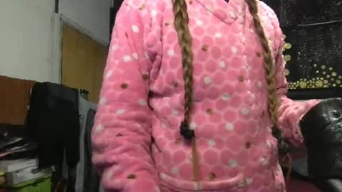 Diablita online show from April 16, 9:21 am