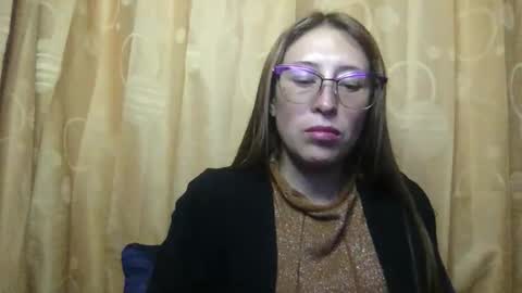Snapshot of little_devil_diablita90 chatting on April 27, 12:52 am Diablita online show from April 27, 12:52 am