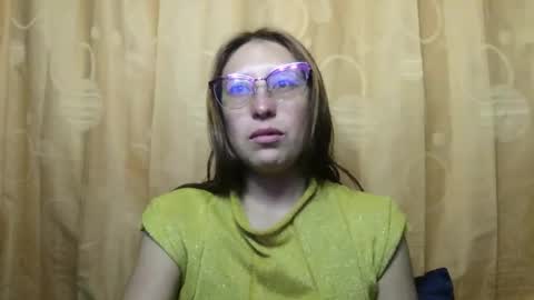 Snapshot of little_devil_diablita90 chatting on May 20, 11:55 pm Diablita online show from May 20, 11:55 pm
