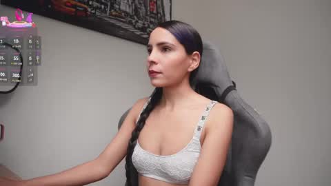 Help me reach 100 likes online show from April 10, 7:40 pm