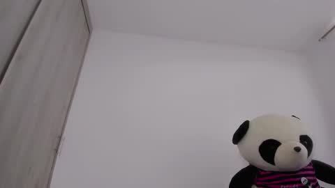 Snapshot of little_emily66 chatting on September 28, 7:19 pm Emily online show from September 28, 7:19 pm