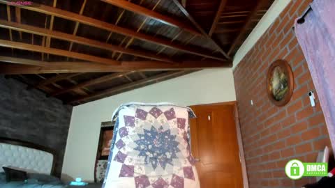 Izzi online show from March 13, 8:59 pm