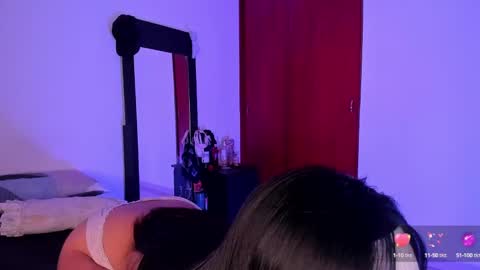 kayla  Instagram kayla 71082 online show from December 18, 5:26 am