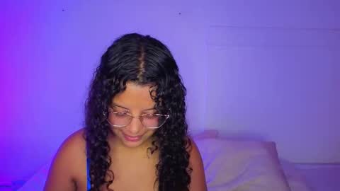 Snapshot of little_lilith_apple chatting on November 11, 5:57 pm little_lilith_apple online show from November 11, 5:57 pm