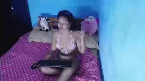 little_onixxx online show from September 24, 1:14 pm