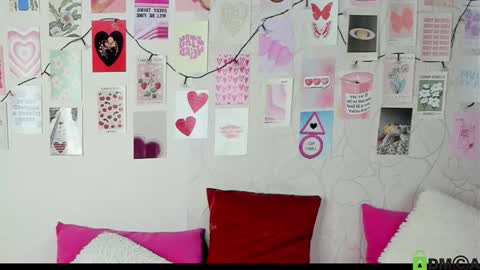 Snapshot of little_radiant_sun chatting on September 11, 8:14 am Kriss online show from September 11, 8:14 am