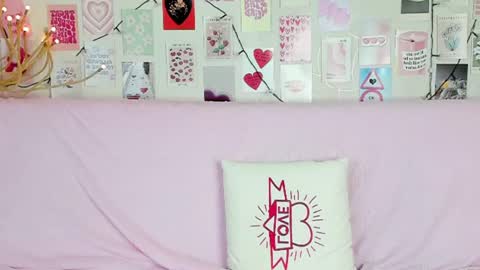 Snapshot of little_radiant_sun chatting on June 21, 8:50 am Kriss online show from June 21, 8:50 am