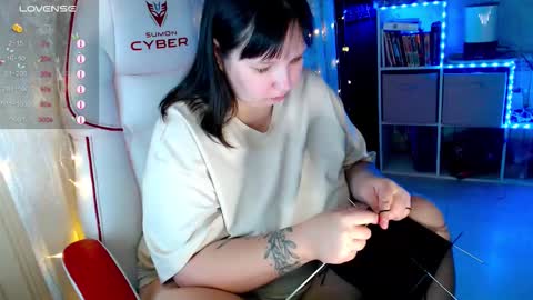 little_raiden online show from November 14, 2:54 am