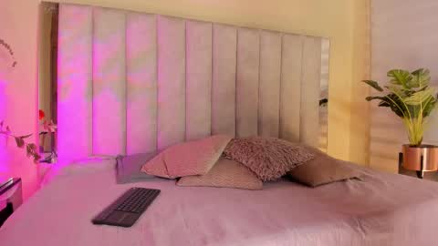 Eva online show from February 22, 5:44 pm