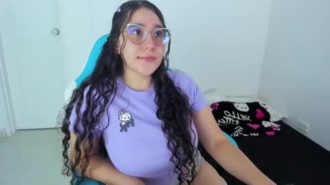 Laire  online show from November 26, 10:22 pm