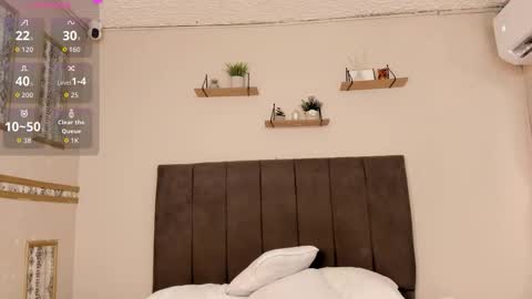 alex online show from October 13, 7:58 pm