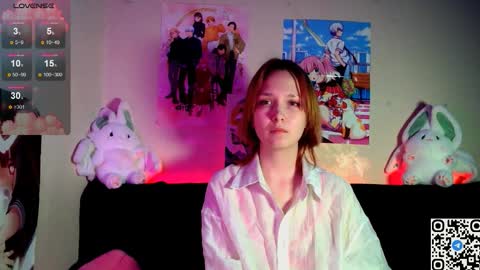 Snapshot of little_sugar_queen chatting on February 15, 7:10 pm Akin online show from February 15, 7:10 pm