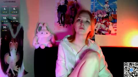 Snapshot of little_sugar_queen chatting on February 18, 7:10 pm Akin online show from February 18, 7:10 pm