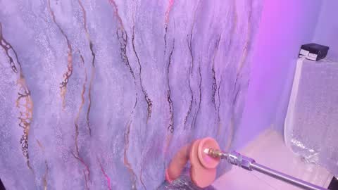 little_valentinaa online show from November 22, 11:42 am