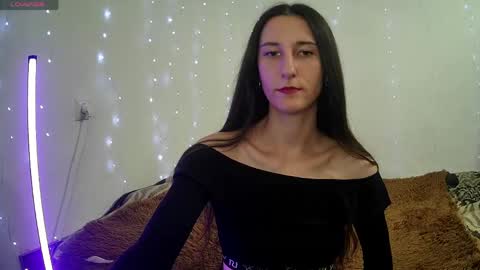 Snapshot of littleahwitch chatting on June 8, 9:09 am LittleAhWitch online show from June 8, 9:09 am