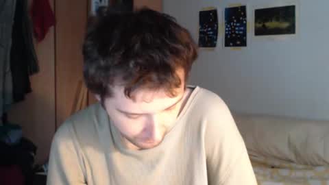 littlealien7 online show from October 24, 9:22 pm