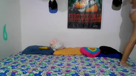 Snapshot of littleannyone1 chatting on June 23, 7:23 pm Little Anny online show from June 23, 7:23 pm