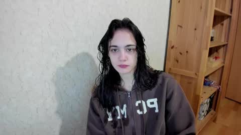 littleashleyy online show from November 23, 11:21 am