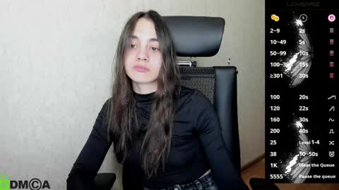 littleashleyy online show from May 16, 7:56 pm