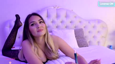 littleblondbunny online show from March 2, 4:14 am