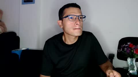 Manu online show from December 5, 3:48 am