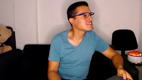 Manu online show from September 29, 3:00 am