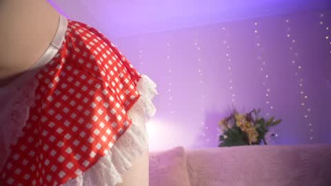 Emily Hill online show from March 23, 9:19 pm