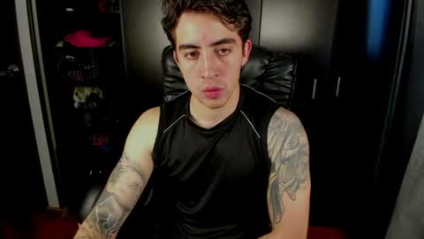 Snapshot of littleferxxo chatting on June 10, 9:25 pm Ferxxo online show from June 10, 9:25 pm