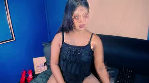 Snapshot of littleindianmilf chatting on July 7, 4:59 am littleindianmilf online show from July 7, 4:59 am