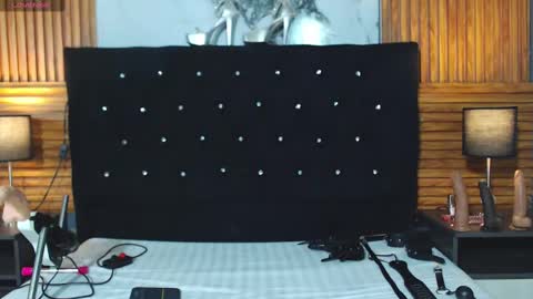 Snapshot of littlekloe_ chatting on September 11, 8:20 pm Litllekloe online show from September 11, 8:20 pm